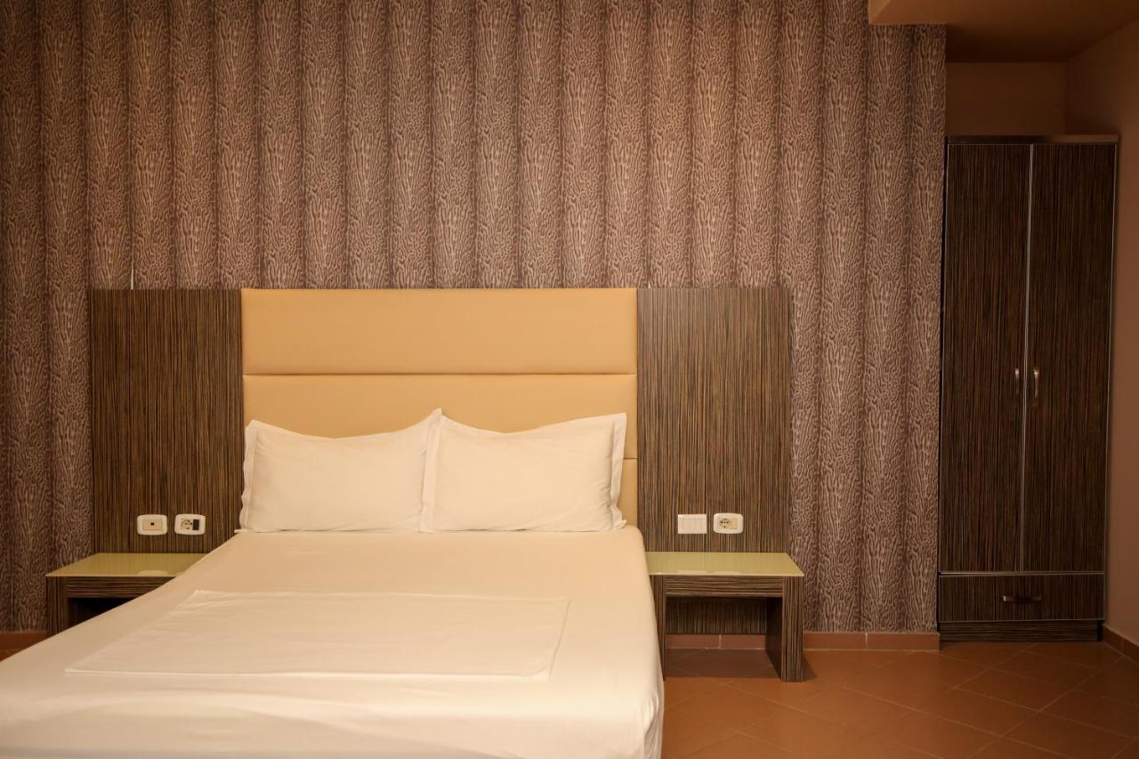Hotel Aliko Vlora Kültér fotó