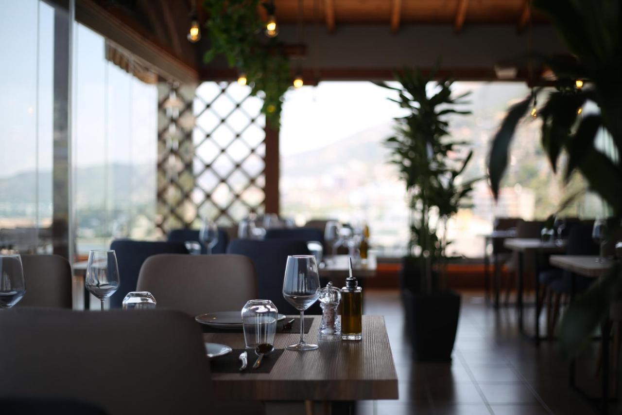 Hotel Aliko Vlora Kültér fotó